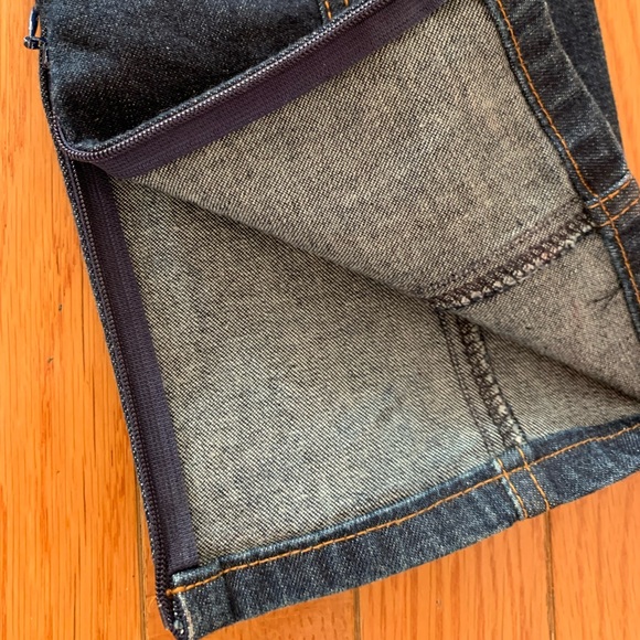 D&G Dolce Gabbana Dark Denim w/Golden Leather Belt - Picture 13 of 15